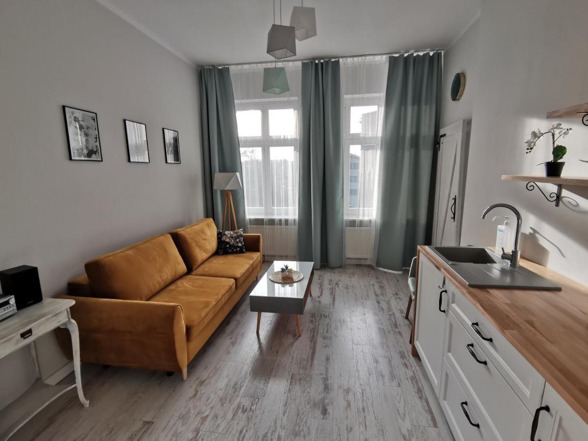 Przytulny Apartament W Centrum Kupiecka-Drzewna Зелёна-Гура Экстерьер фото